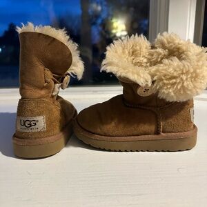 UGG Tan Sheepskin Baby Booties